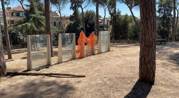 Gobierno nacional denuncia la vandalización de monumento de Simón Bolívar en Italia