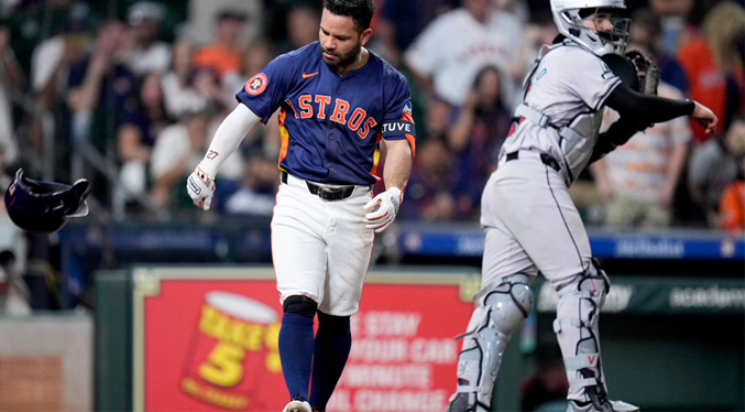 Astros esperan que Altuve no tenga lesión seria