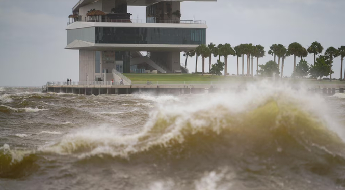 Siete muertos deja el paso del huracán Helene por el sureste de EEUU