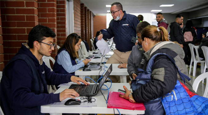 Gobierno evalúa estrategia para atender a migrantes venezolanos que vivan en países con consulados cerrados