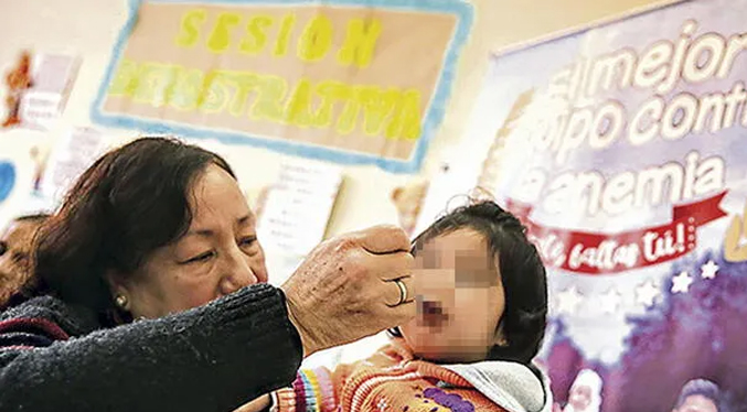 La anemia y los parásitos afectan a niños en la comunidad indígena peruana