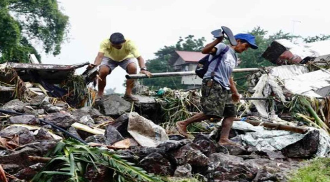 Alrededor de 14 muertos y 219 heridos deja el paso del tifón Yagi por Vietnam