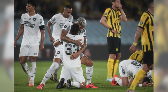 Botafogo pierde ante Peñarol, pero avanza a la final de la Libertadores