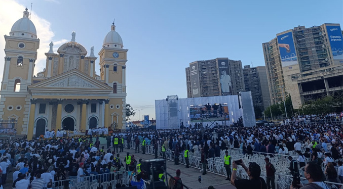 Inicia la solemne eucaristía de la bajada de la Virgen de Chiquinquirá (+Fotos)