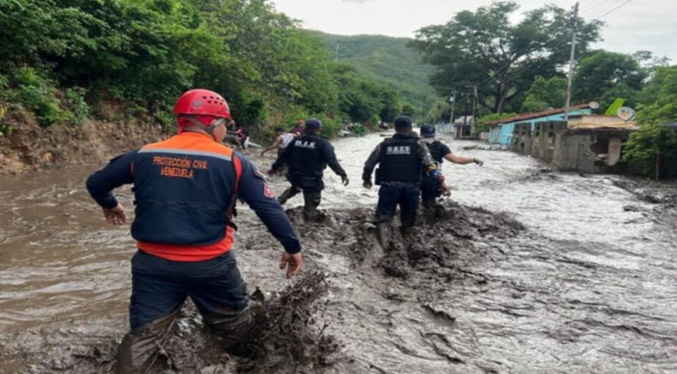 Madre fallece al ser arrastrada por un río luego de salvar a sus dos hijos en Sucre