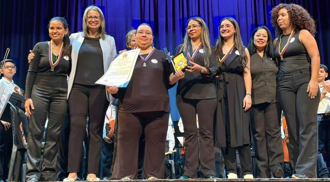 Gobernación del Zulia otorga la Orden Relámpago del Catatumbo al Kínder Musical del Conservatorio de Música “José Luis Paz”