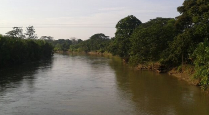 Hallan cadáver de un adolescente en un río de Barinas