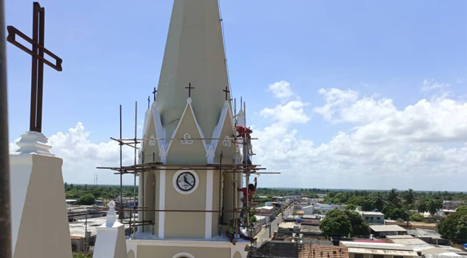 Alcalde Luis Caldera ejecuta en El Moján la rehabilitación del templo San Rafael Arcángel