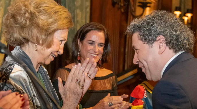 Gustavo Dudamel recibe Premio por la excelencia del Instituto Queen Sofía en NY