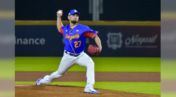 Mario Sánchez encamina segunda victoria de Venezuela en el Premier 12