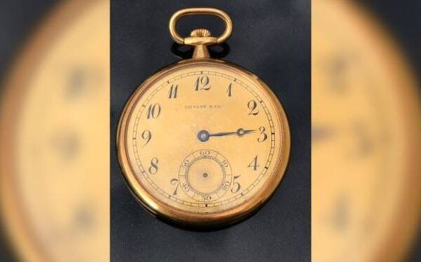 El reloj del capitán que salvó a 700 pasajeros del Titanic alcanza precio récord en una subasta