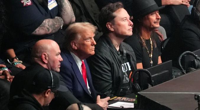 Trump asiste a la pelea por el campeonato de la UFC en Nueva York