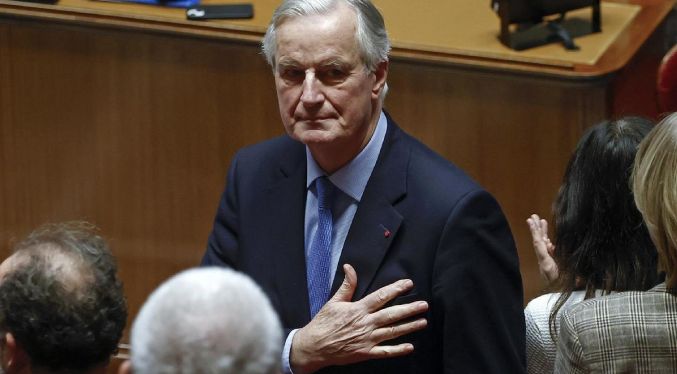 El primer ministro francés Barnier presenta su dimisión