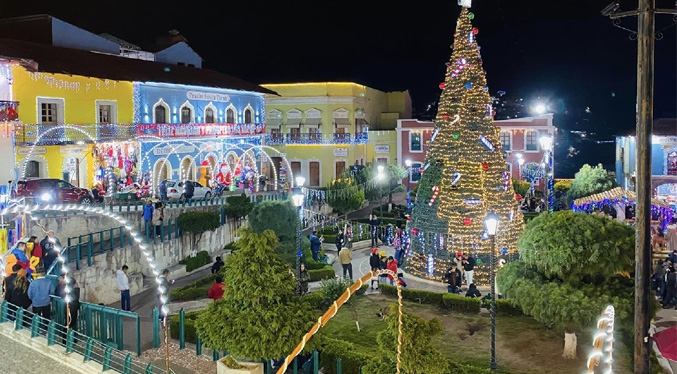 Una villa en el centro de México captura la esencia de la navidad y atrae el turismo