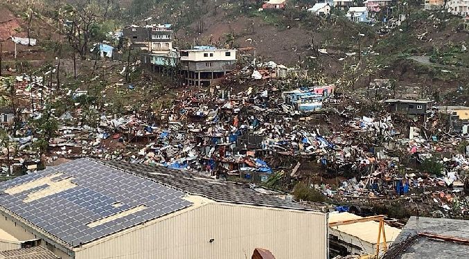 Temen que sean centenares de muertos los que dejó el ciclón Chido en las islas Mayotte