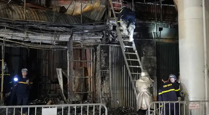 Incendio en cafetería de Hanoi causa 11 muertos y 7 heridos