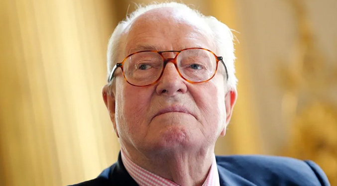 Entierran a Jean-Marie Le Pen en la «estricta intimidad» y bajo un gran dispositivo policial