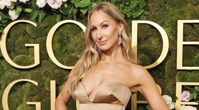 Nikki Glaser hace incómodo comentario sobre Puff Daddy en los Golden Globes 2025