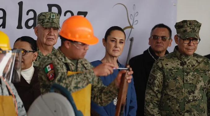 Sheinbaum lanza un programa de desarme que canjea armas de la ciudadanía por dinero