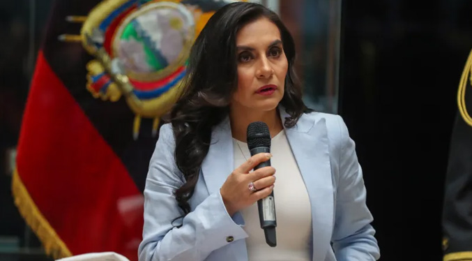 Un tribunal de Ecuador admite la acción de protección de la vicepresidenta Abad contra encargo presidencial