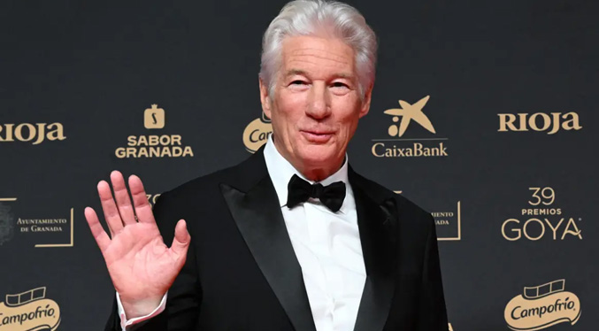 Richard Gere acusa a Trump de «matón» al recoger el Goya Internacional