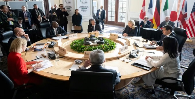 Un G7 unido amenaza a Rusia con sanciones si no acepta tregua en Ucrania