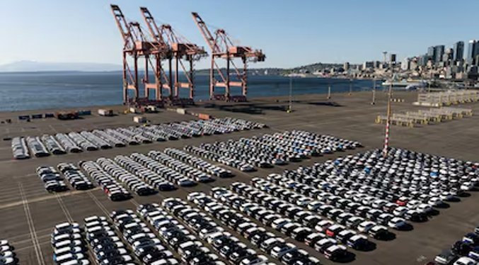 Economía de EEUU se contrae en el primer trimestre por las medidas de Trump