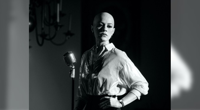 «La Indiferencia», un bolero sobre la fragilidad de los lazos emocionales