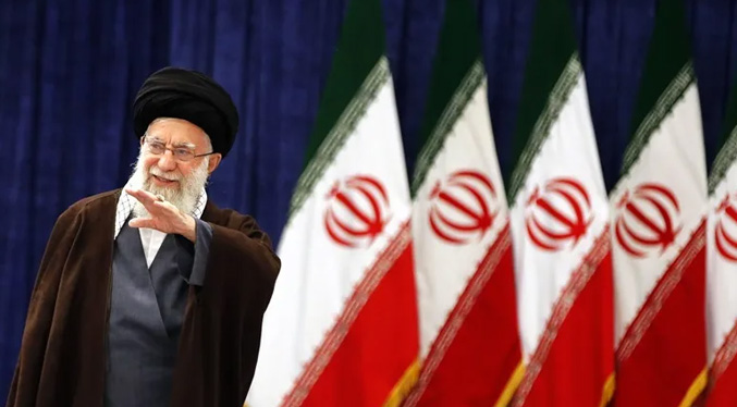 La Fiscalía de Argentina solicita pedido de captura internacional de Jameneí por el atentado a AMIA