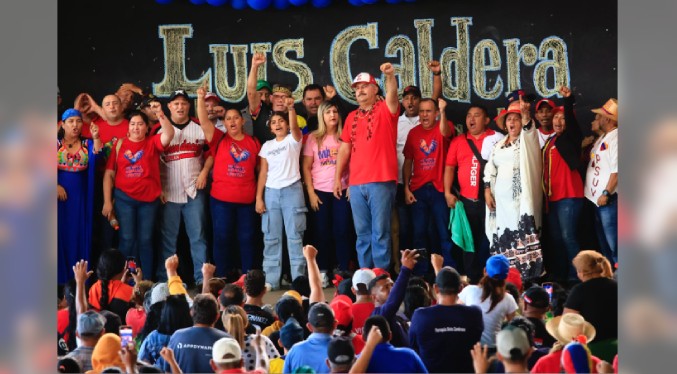 Rosario de Perijá recibe al candidato Luis Caldera