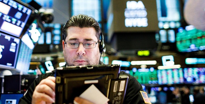 Wall Street abre en rojo después de la publicación de datos débiles del PIB en EEUU