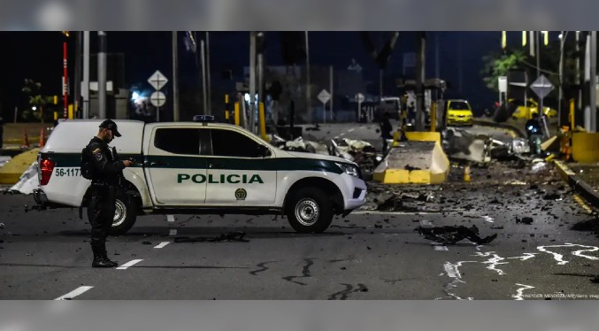 Dos muertos y 24 heridos deja estallido de bomba en Colombia