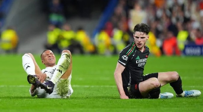 Público del Real Madrid no perdonó a Mbappé cuando salió lesionado: Lo abucheó