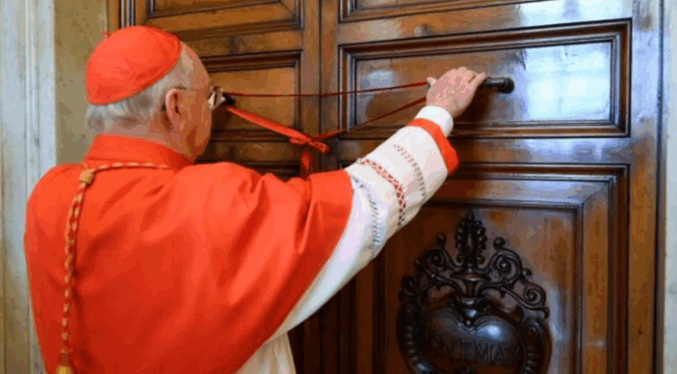 El Vaticano sella la residencia del Papa Francisco y da inicio oficial al período de luto