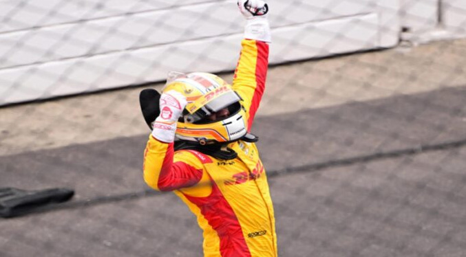 Álex Palou toca el cielo en las 500 Millas de Indianápolis