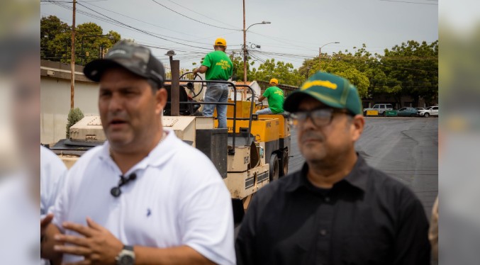 Alcaldía de Maracaibo arranca primera fase de asfaltado en Monte Bello