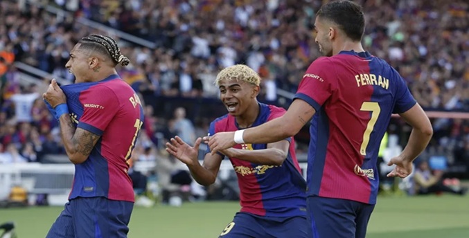 El Barça remonta al Real Madrid y deja prácticamente sentenciada LaLiga