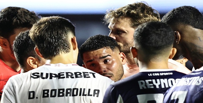 Damián Bobadilla ofrece disculpas por sus palabras hacia Miguel Navarro