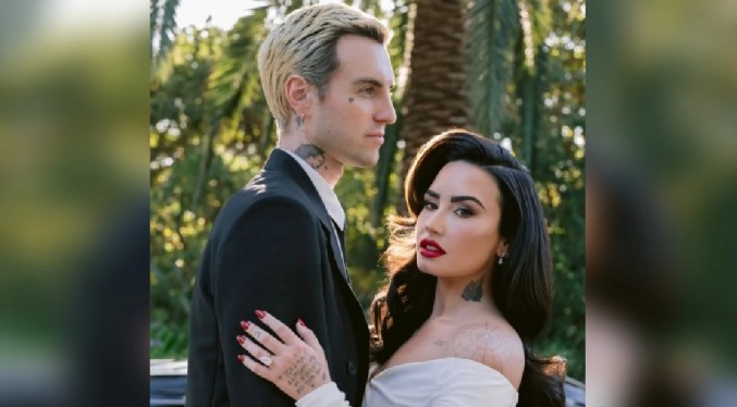 Demi Lovato se casa con el cantautor Jordan Lutes