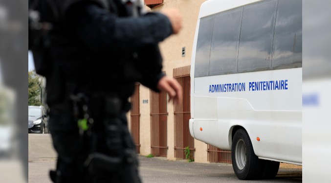 Francia detiene a 55 hombres por pornografía infantil en Telegram