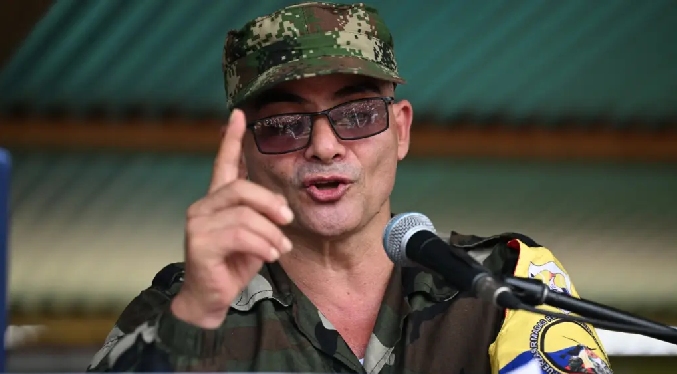 Mindefensa insiste que ‘Iván Mordisco’ sigue vivo mientras el presidente asegura que está muerto