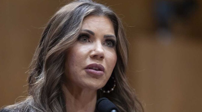 Una ministra de EEUU dice falsamente que el habeas corpus permite deportar a migrantes