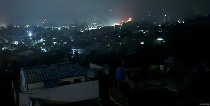 La India bombardea supuestas bases terroristas en Pakistán