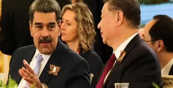 Maduro dice a Xi en Moscú que tiene en Venezuela «amigos leales»