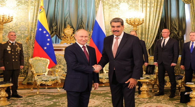Maduro sostiene reunión con Putin en el Palacio del Kremlin