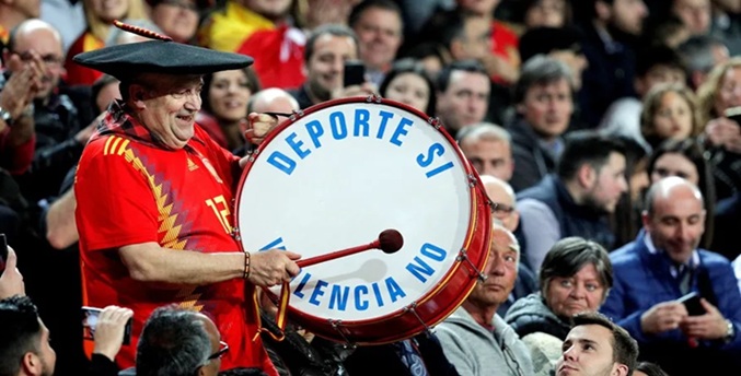 Fallece Manolo ‘El del bombo’, el hincha más popular de la selección española