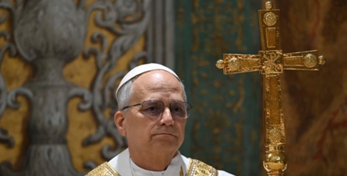 León XIV alerta sobre la falta de escucha a los jóvenes en las escuelas y las familias