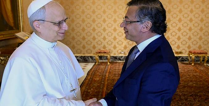 Petro evalúa retomar negociación de paz con ELN y propone al Vaticano como sede de diálogo