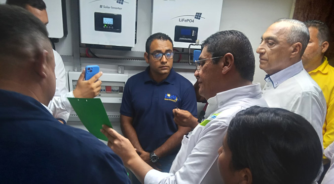 Inauguran el sistema fotovoltaico en la sede de la Alcaldía de Rosario de Perijá