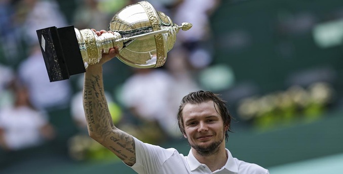 Bublik rompe el maleficio con Medvedev y reconquista Halle